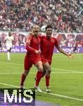 03.05.2025, Fussball 1. Bundesliga 2024/2025, 32. Spieltag, RB Leipzig - FC Bayern Mnchen, in der Red Bull Arena Leipzig, Torjubel Leroy Sane (li, Bayern Mnchen) nach seinem 3:2 Fhrungstreffer, mit Kingsley Coman (FC Bayern Mnchen), 