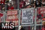 03.05.2025, Fussball 1. Bundesliga 2024/2025, 32. Spieltag, RB Leipzig - FC Bayern Mnchen, in der Red Bull Arena Leipzig,  Bayernfans: Kein Fussball fr RED BULL. 