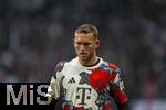 03.05.2025, Fussball 1. Bundesliga 2024/2025, 32. Spieltag, RB Leipzig - FC Bayern Mnchen, in der Red Bull Arena Leipzig, Torwart Daniel Peretz (FC Bayern Mnchen) beim Aufwrmen.