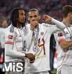 10.05.2025, Fussball 1. Bundesliga 2024/2025, 33. Spieltag,  FC Bayern Mnchen - Borussia Mnchengladbach, in der Allianz-Arena Mnchen. v.l. Michael Olise (FC Bayern Mnchen) und Leroy Sane (Bayern Mnchen) 

