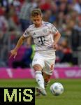 10.05.2025, Fussball 1. Bundesliga 2024/2025, 33. Spieltag,  FC Bayern Mnchen - Borussia Mnchengladbach, in der Allianz-Arena Mnchen. Joshua Kimmich (FC Bayern Mnchen) am Ball.