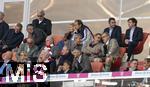 10.05.2025, Fussball 1. Bundesliga 2024/2025, 33. Spieltag,  FC Bayern Mnchen - Borussia Mnchengladbach, in der Allianz-Arena Mnchen.  Ehrentribne mit Ehren-Prsident Uli Hoene (FC Bayern Mnchen, Hoeness), Ex-Vorstandsvorsitzender Karl-Heinz Rummenigge (FC Bayern Mnchen), Karl Hopfner,  Geschftsfhrer Michael Diederich (FC Bayern Mnchen), Sportvorstand Max Eberl (Bayern Mnchen), DFL-Geschftsfhrer Steffen Merkel (re. oben) und Marc Lenz (links daneben).
