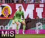 10.05.2025, Fussball 1. Bundesliga 2024/2025, 33. Spieltag,  FC Bayern Mnchen - Borussia Mnchengladbach, in der Allianz-Arena Mnchen. Torwart Manuel Neuer (FC Bayern Mnchen) 