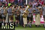 10.05.2025, Fussball 1. Bundesliga 2024/2025, 33. Spieltag,  FC Bayern Mnchen - Borussia Mnchengladbach, in der Allianz-Arena Mnchen. Blaskapelle spielt im Stadion vor dem Spiel auf.