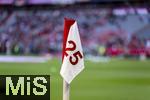 10.05.2025, Fussball 1. Bundesliga 2024/2025, 33. Spieltag,  FC Bayern Mnchen - Borussia Mnchengladbach, in der Allianz-Arena Mnchen.  Rckennummer 25 auf der Eckfahne zu Ehren Thomas Mller (FC Bayern Mnchen) der heute seinen Abschied feiert, 