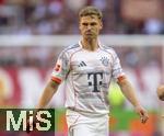 10.05.2025, Fussball 1. Bundesliga 2024/2025, 33. Spieltag,  FC Bayern Mnchen - Borussia Mnchengladbach, in der Allianz-Arena Mnchen. Joshua Kimmich (FC Bayern Mnchen) unzufrieden, 