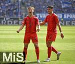 17.05.2025, Fussball 1. Bundesliga 2024/2025, 34. Spieltag,  TSG 1899 Hoffenheim - FC Bayern Mnchen, In der Pre-Zero-Arena Sinsheim. v.l. Joshua Kimmich (FC Bayern Mnchen) und Aleksandar Pavlovic (Bayern Mnchen)  Torjubel

