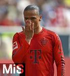 17.05.2025, Fussball 1. Bundesliga 2024/2025, 34. Spieltag,  TSG 1899 Hoffenheim - FC Bayern Mnchen, In der Pre-Zero-Arena Sinsheim. Leroy Sane (Bayern Mnchen) nachdenklich.

