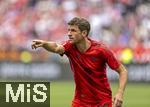 17.05.2025, Fussball 1. Bundesliga 2024/2025, 34. Spieltag,  TSG 1899 Hoffenheim - FC Bayern M�nchen, In der Pre-Zero-Arena Sinsheim. Thomas M�ller (FC Bayern M�nchen) gibt Anweisungen.