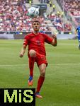 17.05.2025, Fussball 1. Bundesliga 2024/2025, 34. Spieltag,  TSG 1899 Hoffenheim - FC Bayern M�nchen, In der Pre-Zero-Arena Sinsheim. Thomas M�ller (FC Bayern M�nchen) am Ball 