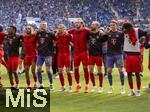 17.05.2025, Fussball 1. Bundesliga 2024/2025, 34. Spieltag,  TSG 1899 Hoffenheim - FC Bayern M�nchen, In der Pre-Zero-Arena Sinsheim. Schlussjubel der Bayern nach dem Spiel. Josip Stanisic (Bayern M�nchen), Leroy Sane (Bayern M�nchen), Raphael Guerreiro (FC Bayern M�nchen), Michael Olise (FC Bayern M�nchen), Kingsley Coman (FC Bayern M�nchen), Sacha Boey (FC Bayern M�nchen), Torwart Daniel Peretz (FC Bayern M�nchen), Gabriel Vidovic (FC Bayern M�nchen), Harry Kane (FC Bayern M�nchen), Konrad Laimer (FC Bayern M�nchen), Torwart Jonas Urbig (FC Bayern M�nchen), Jonah Kusi-Asare (Bayern M�nchen), 