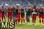 17.05.2025, Fussball 1. Bundesliga 2024/2025, 34. Spieltag,  TSG 1899 Hoffenheim - FC Bayern M�nchen, In der Pre-Zero-Arena Sinsheim. Schlussjubel der Bayern nach dem Spiel. Kingsley Coman (FC Bayern M�nchen), Sacha Boey (FC Bayern M�nchen), Torwart Daniel Peretz (FC Bayern M�nchen), Thomas M�ller (FC Bayern M�nchen), Konrad Laimer (FC Bayern M�nchen), Torwart Jonas Urbig (FC Bayern M�nchen), Jonah Kusi-Asare (Bayern M�nchen), Joao Palhinha (FC Bayern M�nchen), 