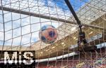 17.05.2025, Fussball 1. Bundesliga 2024/2025, 34. Spieltag,  TSG 1899 Hoffenheim - FC Bayern M�nchen, In der Pre-Zero-Arena Sinsheim. Torschuss, der Ball zappelt im Netz. Verfolgt von der TV-Kamera.