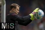17.05.2025, Fussball 1. Bundesliga 2024/2025, 34. Spieltag,  TSG 1899 Hoffenheim - FC Bayern M�nchen, In der Pre-Zero-Arena Sinsheim. Torwart Manuel Neuer (FC Bayern M�nchen) beim Aufw�rmen. 