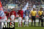17.05.2025, Fussball 1. Bundesliga 2024/2025, 34. Spieltag,  TSG 1899 Hoffenheim - FC Bayern M�nchen, In der Pre-Zero-Arena Sinsheim.  v.li: Konrad Laimer (FC Bayern M�nchen), Joshua Kimmich (FC Bayern M�nchen), Thomas M�ller (FC Bayern M�nchen), Torwart Manuel Neuer (FC Bayern M�nchen) 