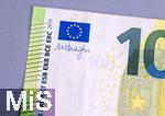 20.05.2025, Deutschland, Geldscheine, 100 Euro-Schein,  Unterschrift von Mario Draghi (EZB) Eurozeichen, 