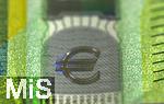 20.05.2025, Deutschland, Geldscheine, 100 Euro-Schein,  Das Hologram mit dem EURO-Zeichen.