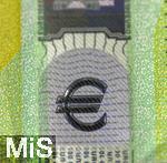 20.05.2025, Deutschland, Geldscheine, 100 Euro-Schein,  Das Hologram mit dem EURO-Zeichen.