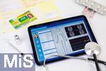 30.05.2025, Gesundheitswesen: elektronische Patientenakte auf dem Screen des Tabletts.