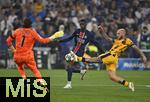 31.05.2025,  Fussball UEFA Championsleague Finale 2025:  Paris St. Germain - Inter Mailand, in der Allianz-Arena Mnchen.   v.l. Torwart Yann Sommer (Inter Mailand), Federico Dimarco (Inter Mailand) 
  

