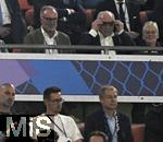 31.05.2025,  Fussball UEFA Championsleague Finale 2025:  Paris St. Germain - Inter Mailand, in der Allianz-Arena Mnchen.   v.l. Ex-Vorstandsvorsitzender Karl-Heinz Rummenigge (FC Bayern Mnchen) und Ehren-Prsident Uli Hoene (FC Bayern Mnchen, Hoeness) ber Jrgen Klinsmann (Deutschland).
  

