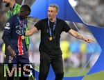 31.05.2025,  Fussball UEFA Championsleague Finale 2025:  Paris St. Germain - Inter Mailand, in der Allianz-Arena Mnchen.   Trainer Luis Enrique (FC Paris Saint-Germain) mit Ousmane Dembele (FC Paris Saint-Germain) 
  

