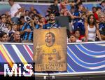 31.05.2025,  Fussball UEFA Championsleague Finale 2025:  Paris St. Germain - Inter Mailand, in der Allianz-Arena Mnchen.  Mailand Fans huldigen ihrem Torwart Yann Sommer (Inter Mailand) THE SOMMER IS MAGIC mit einer Anspielung auf ein Heiligen-Bild.