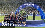 31.05.2025,  Fussball UEFA Championsleague Finale 2025:  Paris St. Germain - Inter Mailand, in der Allianz-Arena Mnchen. Siegerehrung des Championsleague-Siegers Paris St. Germaine, re: Trainer Luis Enrique (FC Paris Saint-Germain) 