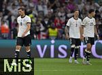 04.06.2025, Fussball UEFA Nations League 2024/25,  Halbfinale, Deutschland - Portugal, in der Allianz-Arena Mnchen. v.l. Leon Goretzka (Deutschland), Robin Koch (Deutschland) und Aleksandar Pavlovic (Deutschland) sind nach dem  1:1 unzufrieden