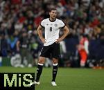 04.06.2025, Fussball UEFA Nations League 2024/25,  Halbfinale, Deutschland - Portugal, in der Allianz-Arena Mnchen. Leon Goretzka (Deutschland) ist unzufrieden.