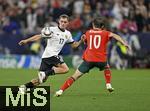 04.06.2025, Fussball UEFA Nations League 2024/25,  Halbfinale, Deutschland - Portugal, in der Allianz-Arena Mnchen. v.l. Florian Wirtz (Deutschland) gegen Bernardo Silva (Portugal) 