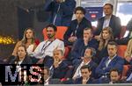 04.06.2025, Fussball UEFA Nations League 2024/25,  Halbfinale, Deutschland - Portugal, in der Allianz-Arena Mnchen. Ehrentribne, mit Ex-Nationalspieler Mats Hummels (oben mitte) mit Freundin Nicola Cavanis. oben rechts: Lothar Matthus mit Begleitung Theresa Sommer,     