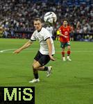 04.06.2025, Fussball UEFA Nations League 2024/25,  Halbfinale, Deutschland - Portugal, in der Allianz-Arena Mnchen. Florian Wirtz (Deutschland) am Ball 