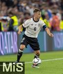 04.06.2025, Fussball UEFA Nations League 2024/25,  Halbfinale, Deutschland - Portugal, in der Allianz-Arena Mnchen. Josua Kimmich (Deutschland) am Ball 