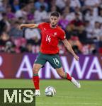04.06.2025, Fussball UEFA Nations League 2024/25,  Halbfinale, Deutschland - Portugal, in der Allianz-Arena Mnchen. Goncalo Inacio (Portugal) am Ball 