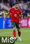 04.06.2025, Fussball UEFA Nations League 2024/25,  Halbfinale, Deutschland - Portugal, in der Allianz-Arena Mnchen. Ruben Neves (Portugal) am Ball 