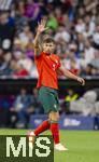 04.06.2025, Fussball UEFA Nations League 2024/25,  Halbfinale, Deutschland - Portugal, in der Allianz-Arena Mnchen. Ruben Dias (Portugal) gibt Handzeichen