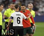 04.06.2025, Fussball UEFA Nations League 2024/25,  Halbfinale, Deutschland - Portugal, in der Allianz-Arena Mnchen. v.l. Joshua Kimmich (Deutschland) und Cristiano Ronaldo (Portugal) 