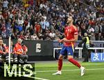 05.06.2025, Fussball UEFA Nations League 2024/25,  Halbfinale, Spanien - Frankreich, in der MHP-Arena Stuttgart, Mikel Merino (Spanien) jubelt.