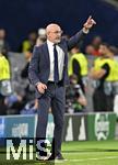 05.06.2025, Fussball UEFA Nations League 2024/25,  Halbfinale, Spanien - Frankreich, in der MHP-Arena Stuttgart, Trainer Luis de la Fuente (Spanien) gestikuliert