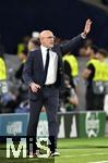 05.06.2025, Fussball UEFA Nations League 2024/25,  Halbfinale, Spanien - Frankreich, in der MHP-Arena Stuttgart, Trainer Luis de la Fuente (Spanien) gestikuliert
