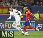05.06.2025, Fussball UEFA Nations League 2024/25,  Halbfinale, Spanien - Frankreich, in der MHP-Arena Stuttgart, v.l. Theo Hernandez (Frankreich) gegen Lamine Yamal (Spanien) 