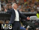 05.06.2025, Fussball UEFA Nations League 2024/25,  Halbfinale, Spanien - Frankreich, in der MHP-Arena Stuttgart, Trainer Didier Deschamps (Frankreich) ist unzufrieden.