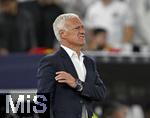 05.06.2025, Fussball UEFA Nations League 2024/25,  Halbfinale, Spanien - Frankreich, in der MHP-Arena Stuttgart, Trainer Didier Deschamps (Frankreich) ist unzufrieden.