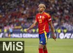 05.06.2025, Fussball UEFA Nations League 2024/25,  Halbfinale, Spanien - Frankreich, in der MHP-Arena Stuttgart, Lamine Yamal (Spanien) nachdenklich 
