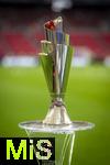 05.06.2025, Fussball UEFA Nations League 2024/25,  Halbfinale, Spanien - Frankreich, in der MHP-Arena Stuttgart,  Der Pokal (Nations-League-Pokal) steht im Stadion bereit. 