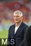 05.06.2025, Fussball UEFA Nations League 2024/25,  Halbfinale, Spanien - Frankreich, in der MHP-Arena Stuttgart,  TV-Experte Bastian Schweinsteiger am Spielfeldrand