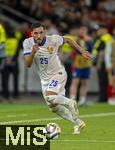 05.06.2025, Fussball UEFA Nations League 2024/25,  Halbfinale, Spanien - Frankreich, in der MHP-Arena Stuttgart,  Rayan Cherki (Frankreich) am Ball 