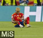 05.06.2025, Fussball UEFA Nations League 2024/25,  Halbfinale, Spanien - Frankreich, in der MHP-Arena Stuttgart,  Lamine Yamal (Spanien) am Boden 