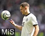 08.06.2025, Fussball UEFA Nations League 2024/25,  Spiel um Platz 3, Deutschland - Frankreich, in der MHP-Arena Stuttgart, Florian Wirtz (Deutschland) mit Ball.
